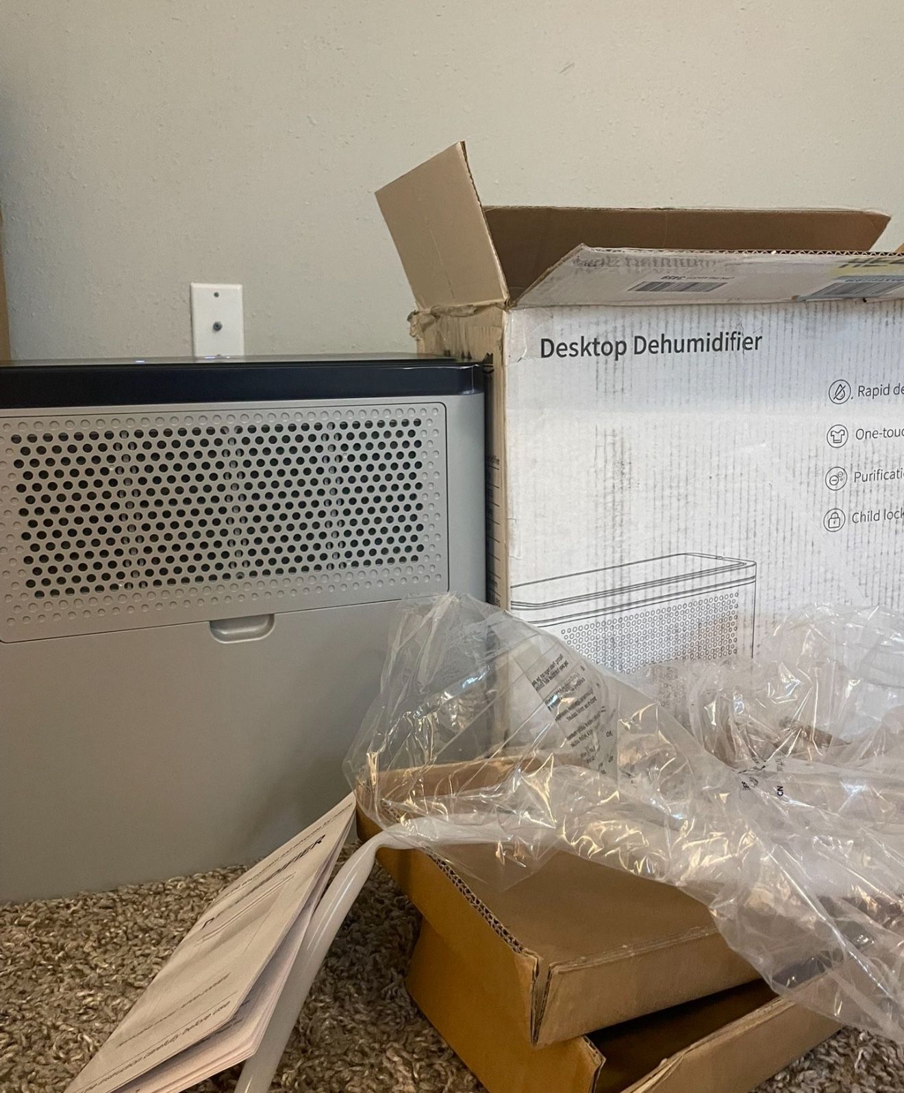 DEHUMIDIFIER LIKE NEW