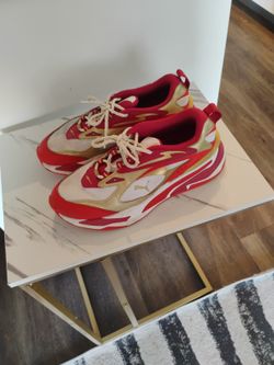 Boys Size 6.5 Pumas