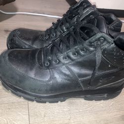 Men’s Nike Boots Size 11.5