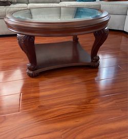Table (round)