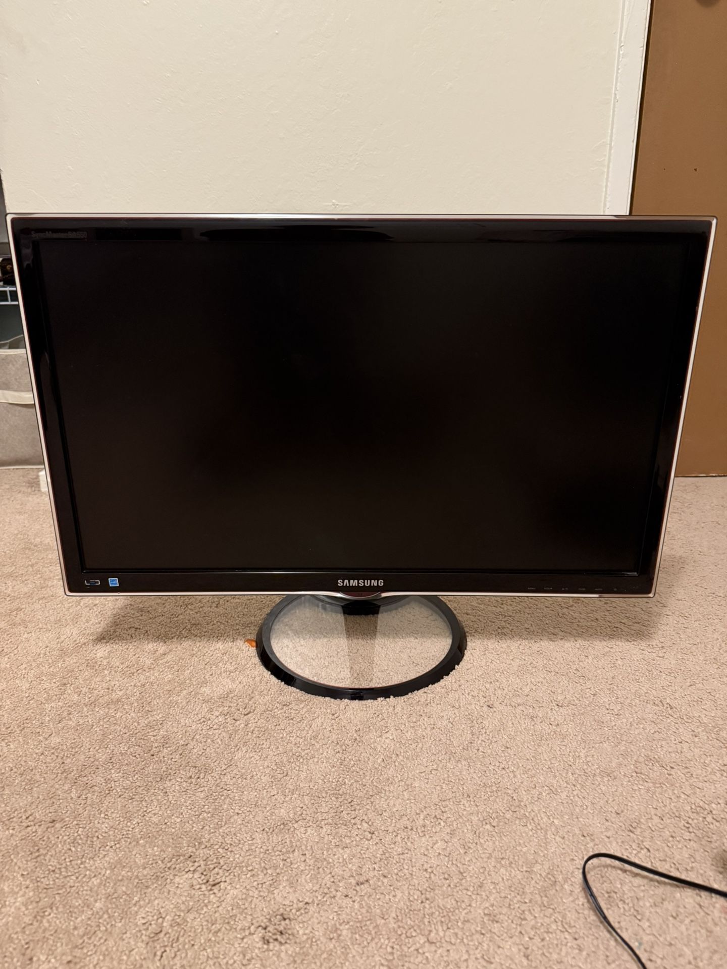 Samsung Monitor with Cable