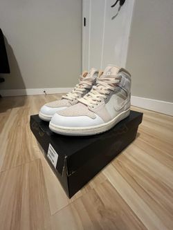 Air Jordan 1 Mid SE ‘Inside Out’