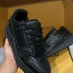 Leather Black Lv Trainer 