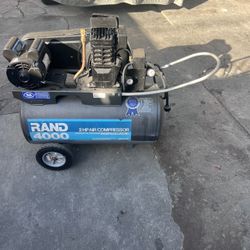 Air compressor 20 Gal
