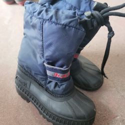 Kids snow boots size 10c