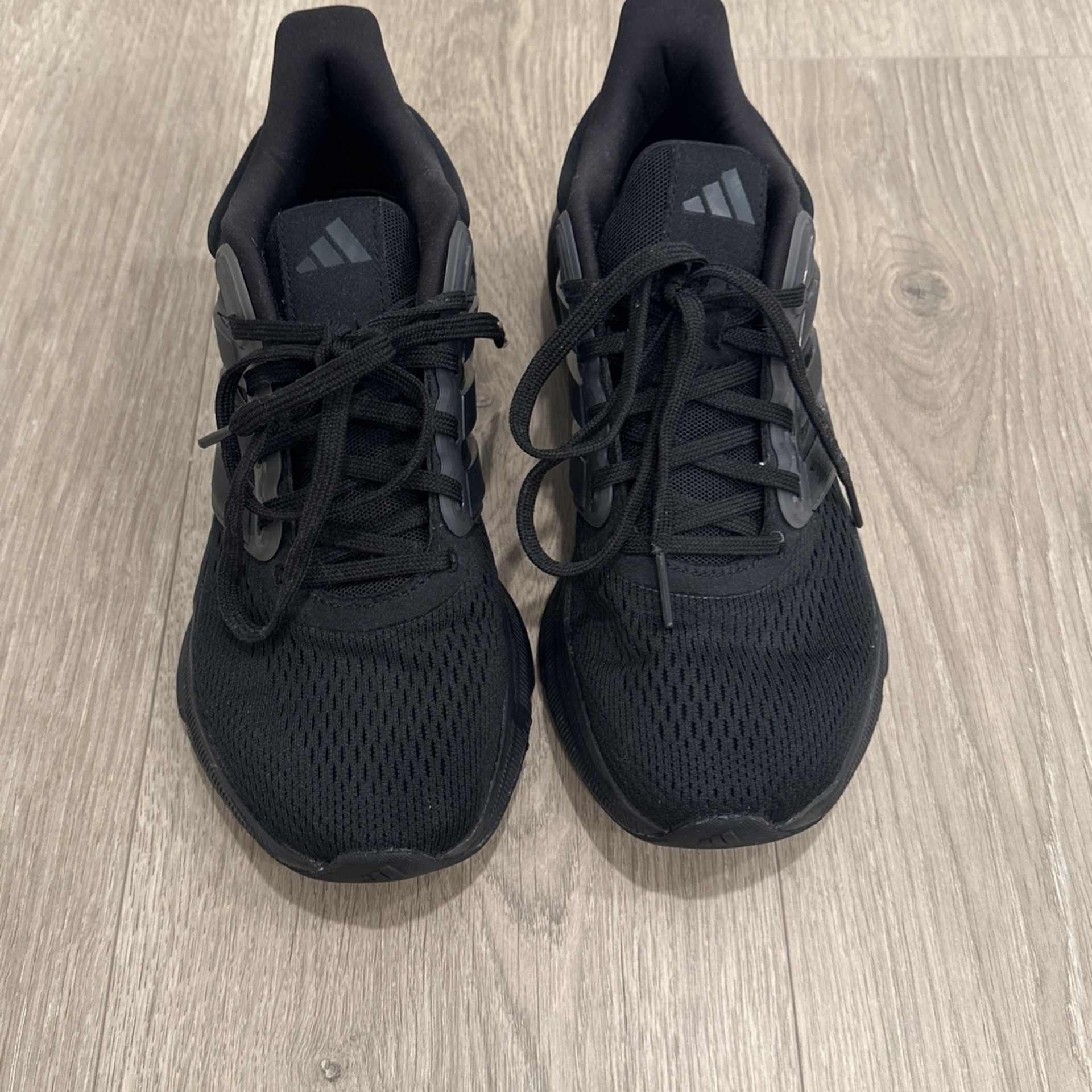 Adida Ultra Bounce Running Shoe