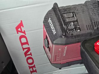 HONDA EU 3000IS INVERT GENERATOR