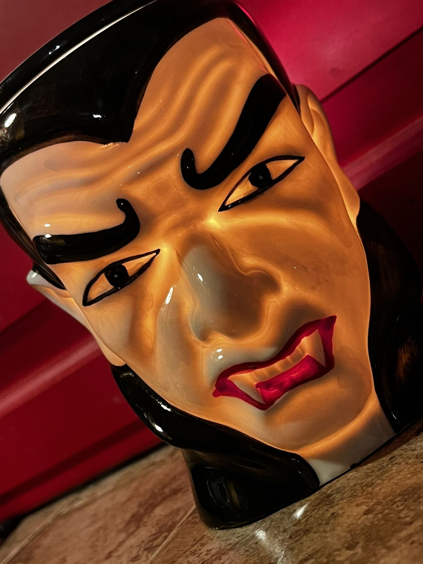 🔥 🔥 RARE Dracula Lamp Wax Warmer Halloween Scary Vampire Scent Spooky Horror