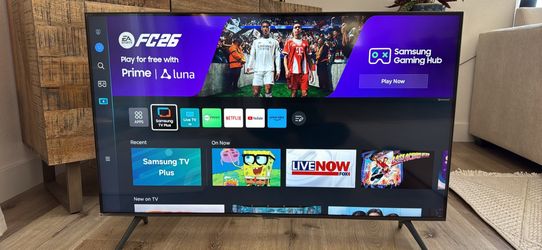 Samsung 43" 4K UHD Smart TV UN43CU7000D