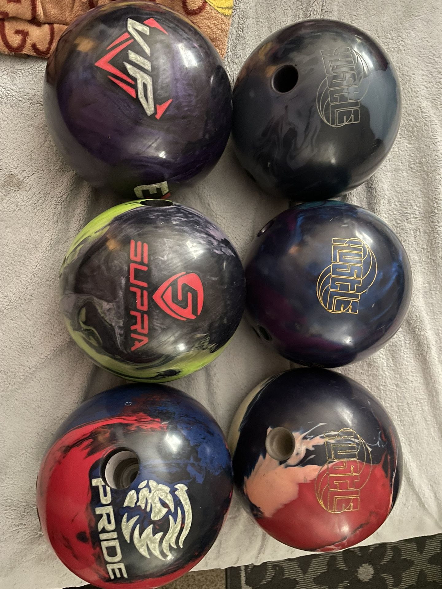 Hustle & Motiv Bowling balls