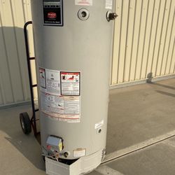 75 gallon water heater for Sale in Temecula, CA - OfferUp