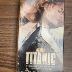 Titanic (1997) 2-Tape Widescreen VHS Set – Winner of 11 Academy Awards