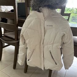 White  Columbia Wnter Jacket With Hoodie 
