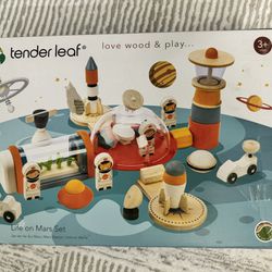 Tender Leaf Toys - Life on Mars Playset