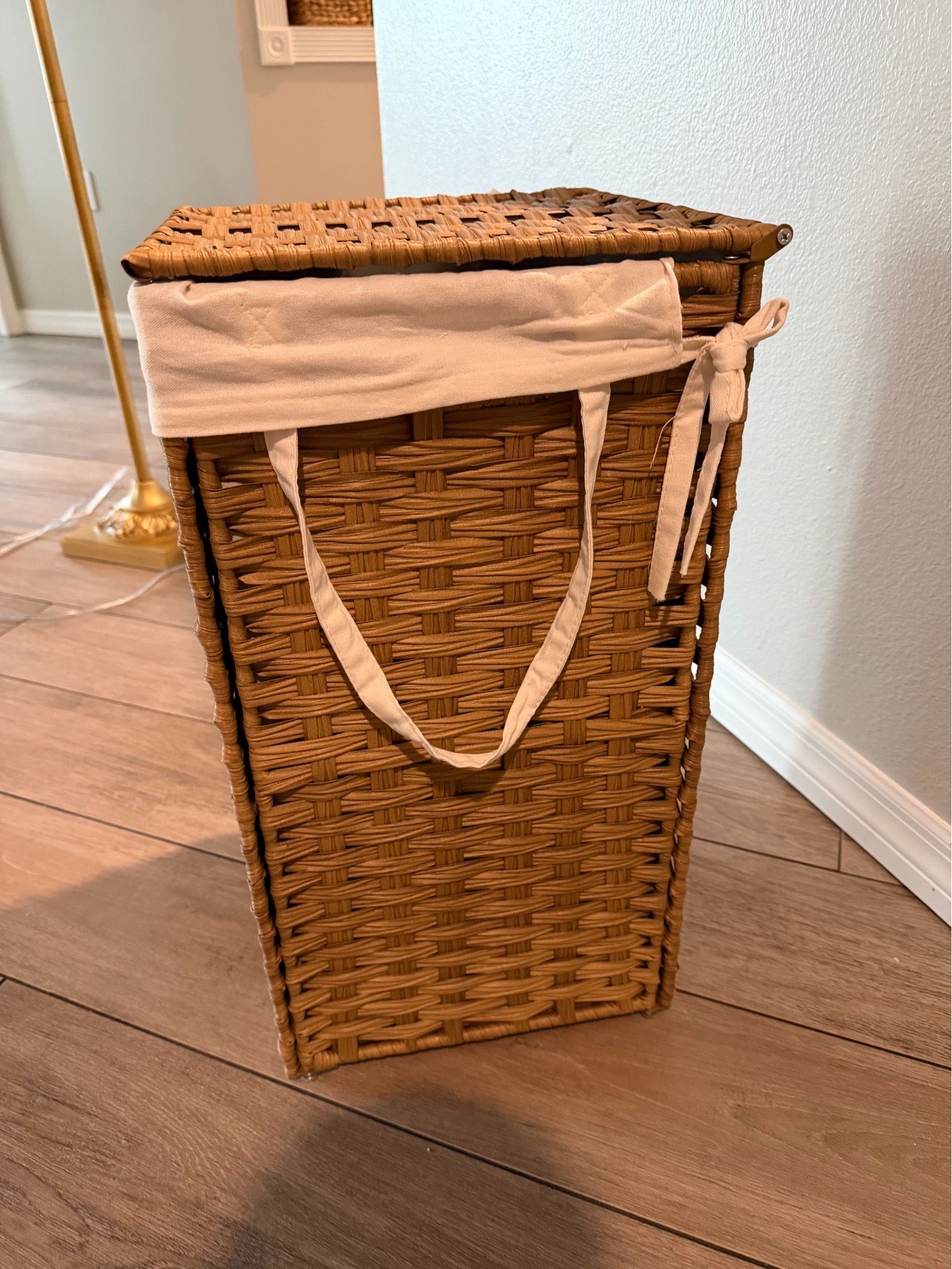 Hamper