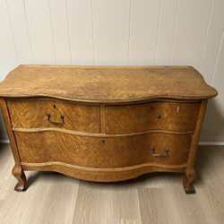 Free Vintage Dresser