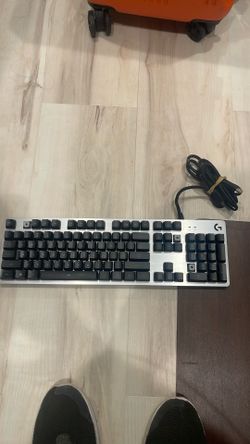 Logitech g413 mechanical keyboard