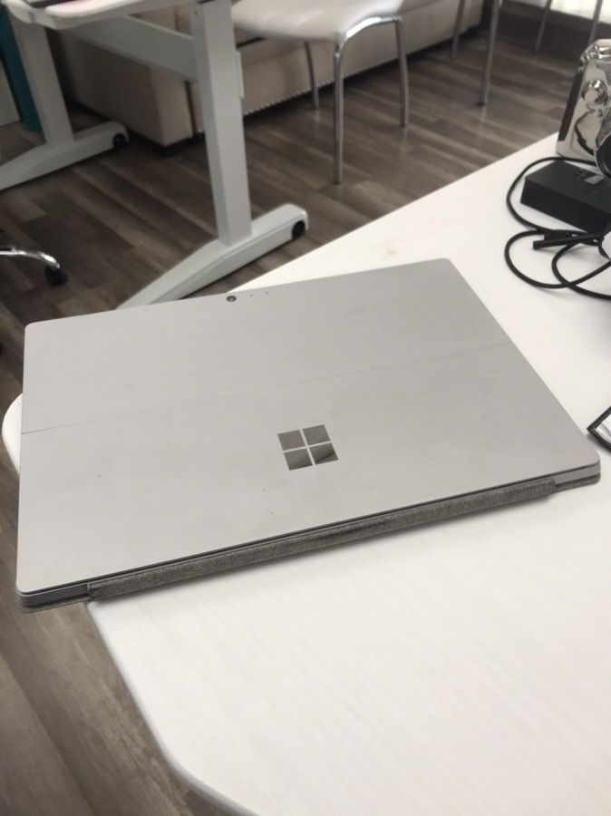 Microsoft surface & more laptops