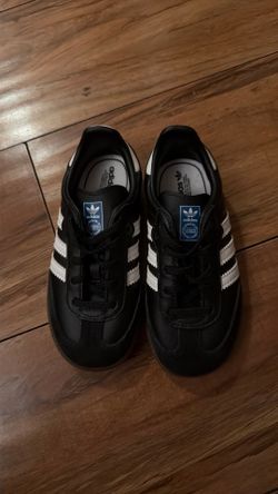 Adidas kids new size 9