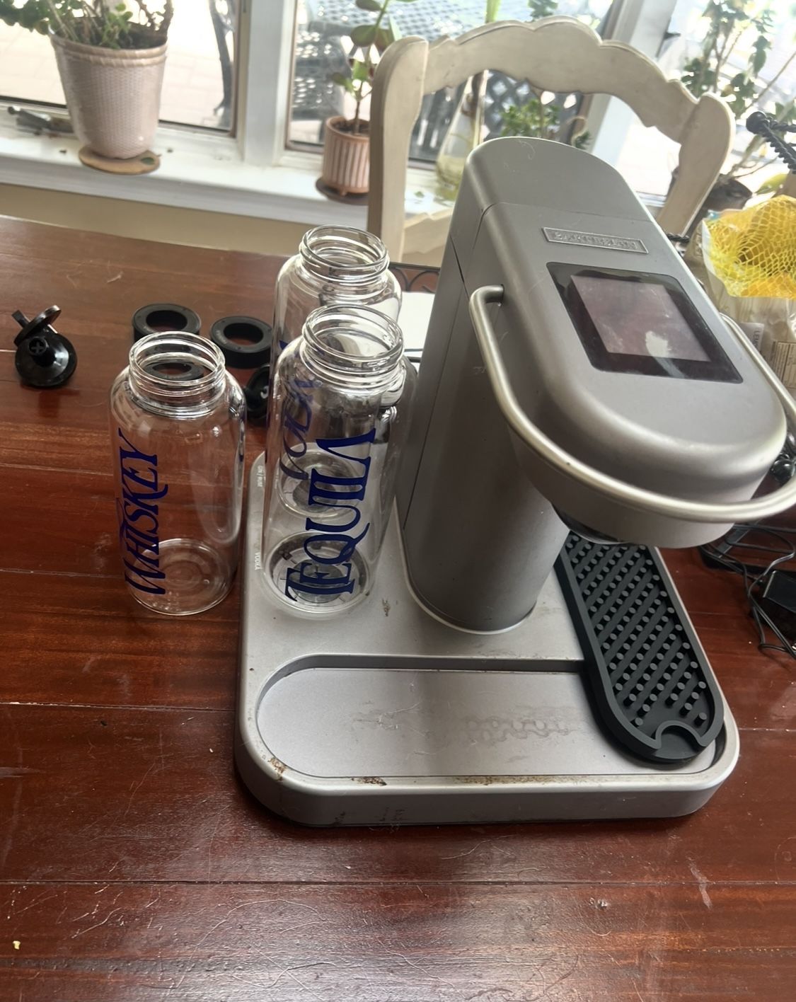 Bartesian drink maker comes with 5 bottles p/u in Jamison PA $100