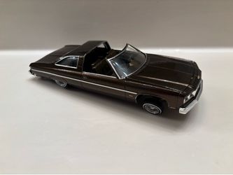 1/25 Scale 1976 Chevrolet Caprice