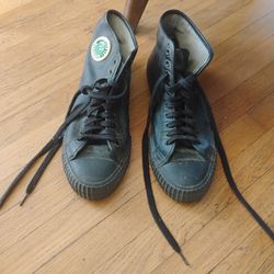 Pf Flyers 