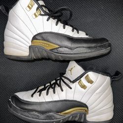 Size 4.5y - Jordan 12 Royalty