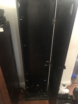 Storage dresser