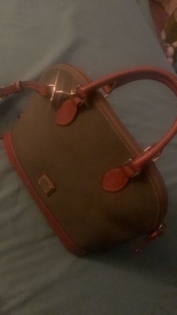 Dooney bourke