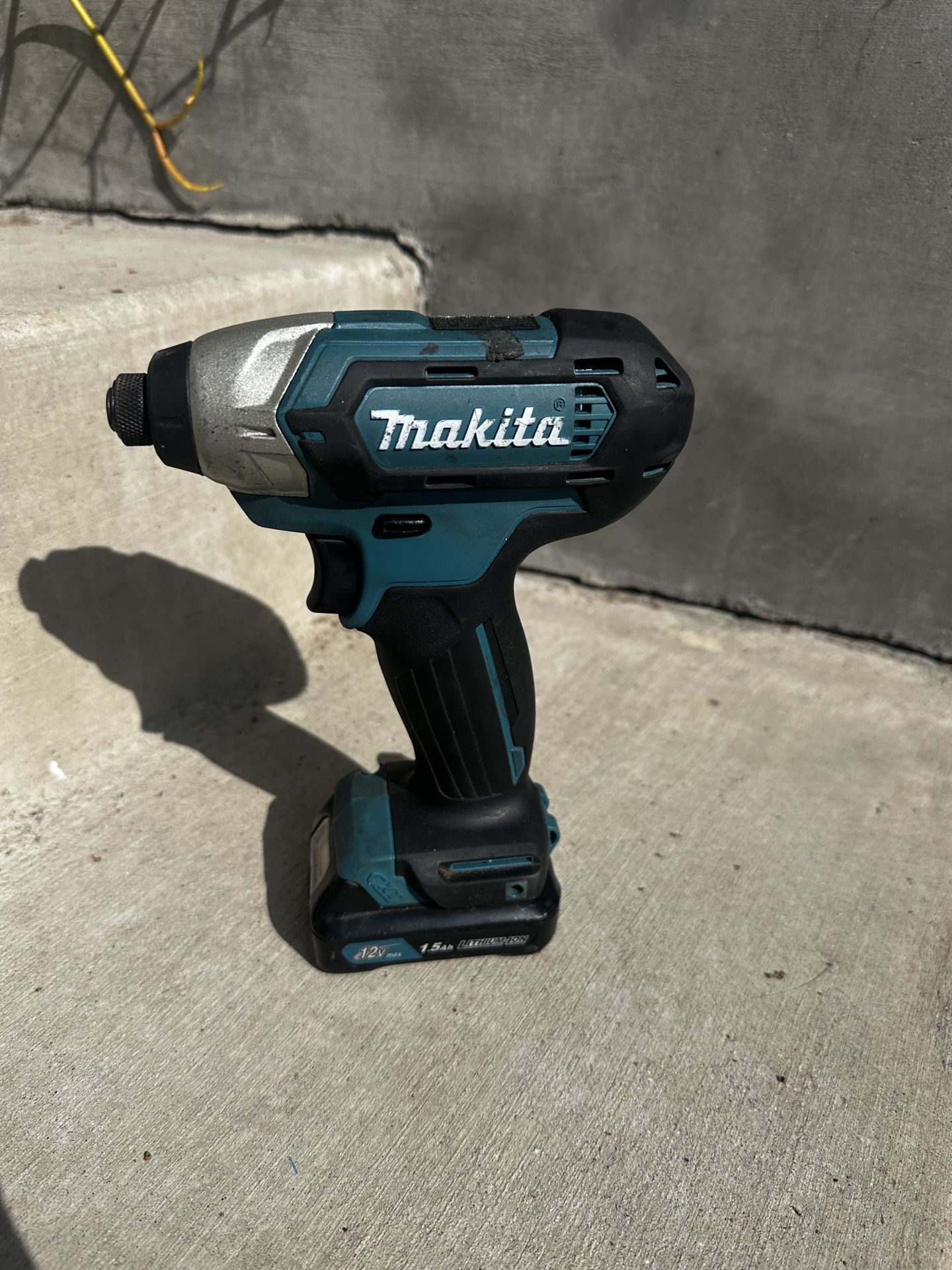 12v Makita Impact Driver Drill And Battery