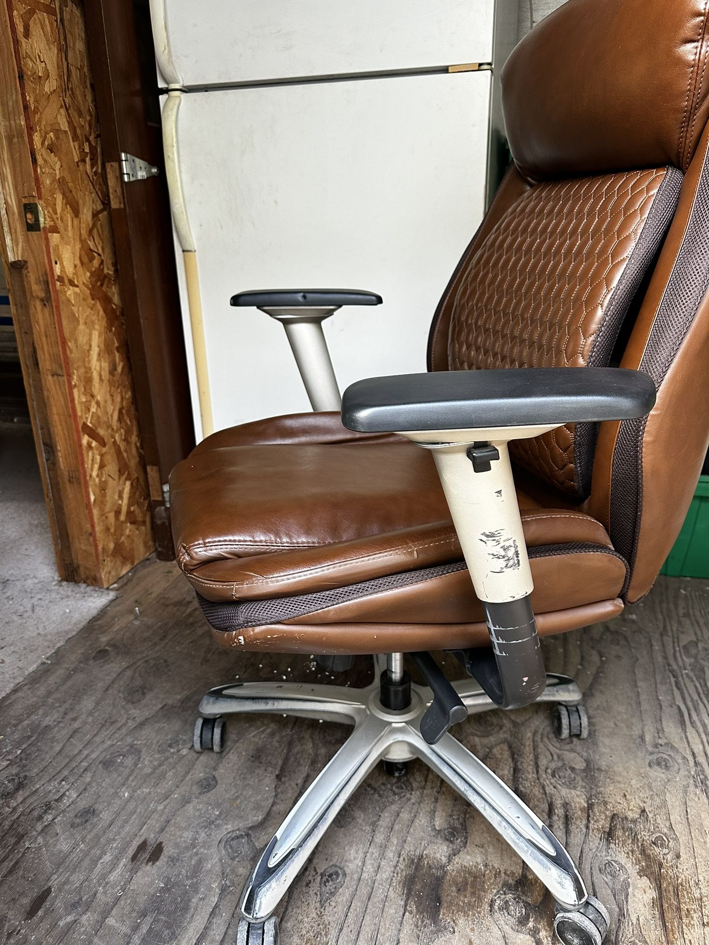 Office Chair Shaq Furniture, heavy duty