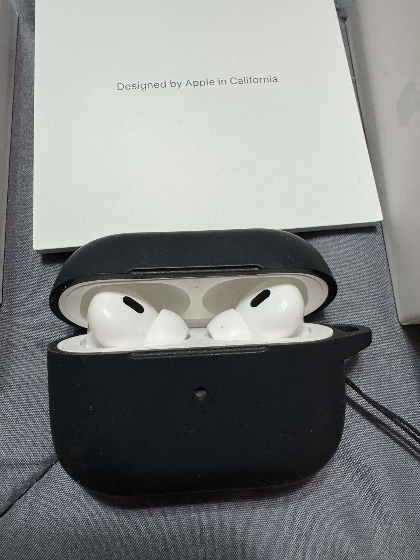 Apple AirPods Pro 2nd Generation USB C With Case