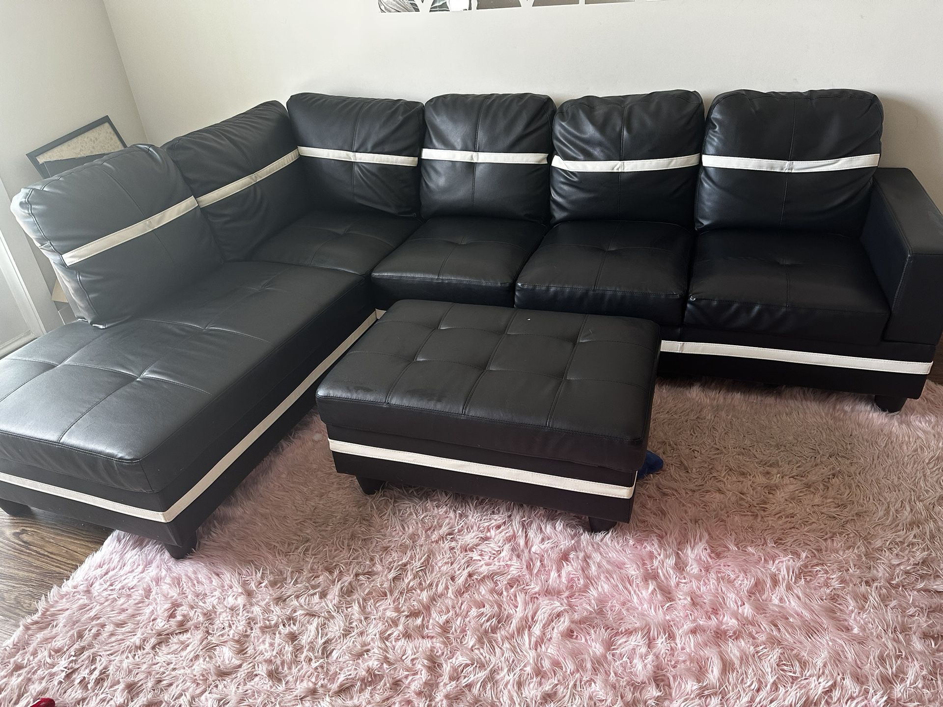 Black Leather Sectional Couch 