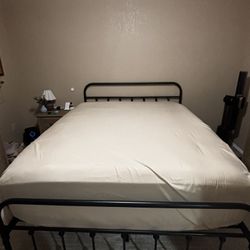 Queen Bed - No Mattress