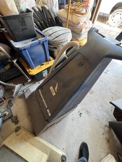 Commercial 28 Inch Vacuums 