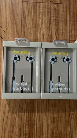 Wired earbuds