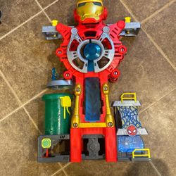 Hasbro Super Hero Adventures Iron Man Headquarters