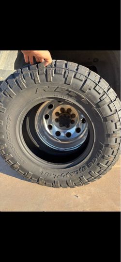 (6) NITTO ridge grapplers 255/80/17