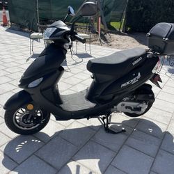 2022 Ice Bear 50cc Scooter