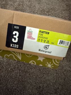 Girls size 3 shoes