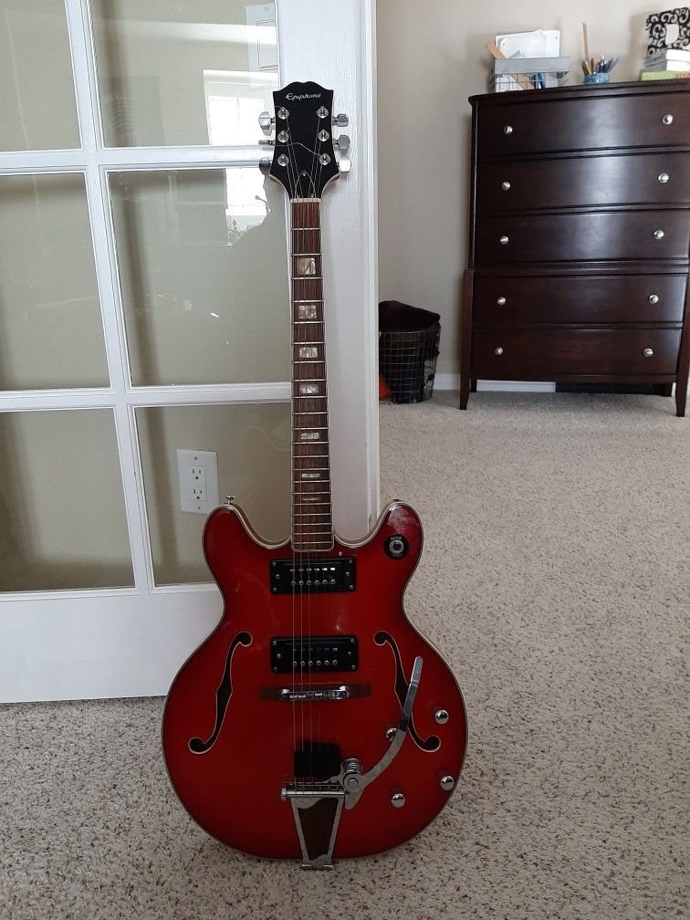 Epiphone 5102te Guitar