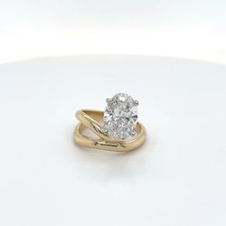 Custom Engagement Ring
