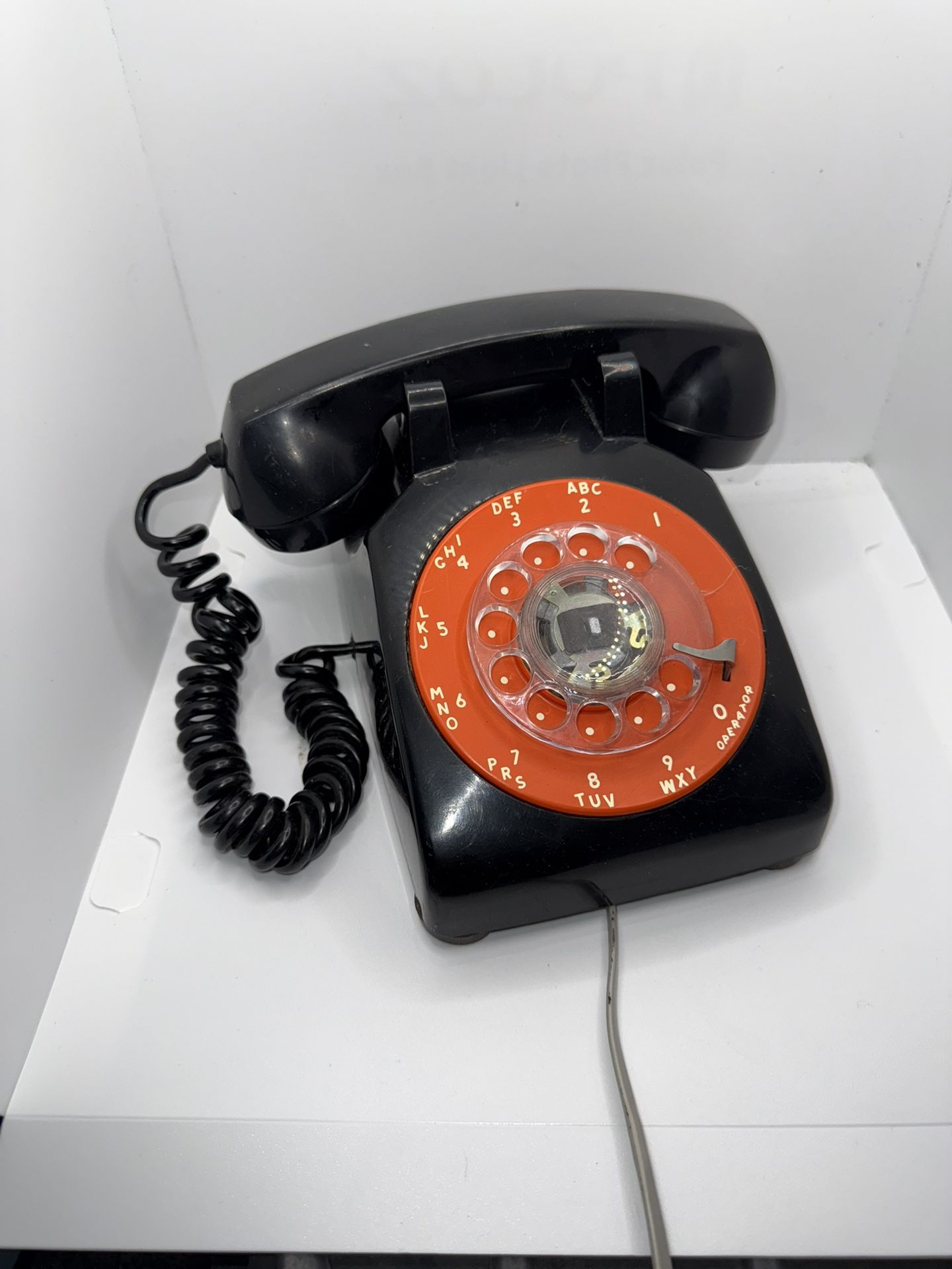 vintage ITT Stromberg Carlson black rotary dial desk telephone