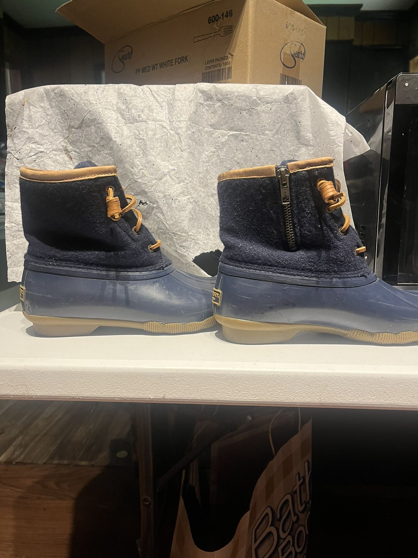 BOOTS