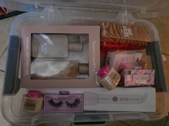 Caja de maquillaje nuevo Beauty Creations
