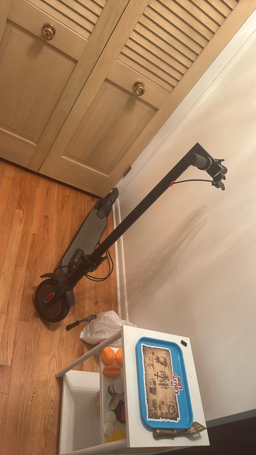 New Condition maxshot Electric Scooter ONLY$300NOW!!!