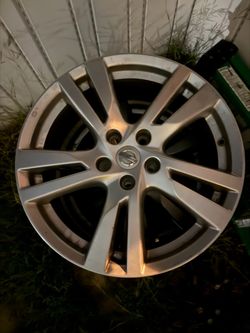 Nissan wheels 18s