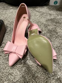 Pink heals