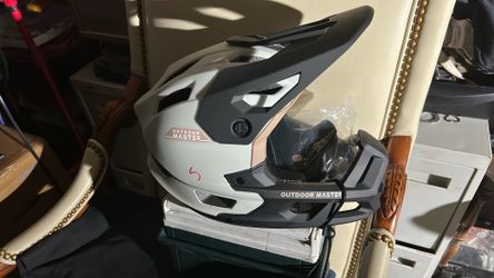 Full face helmet  “NEW”