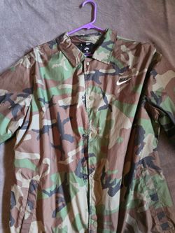 Nike SB Windbreaker